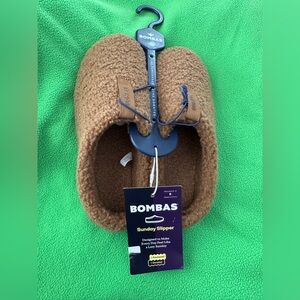 NWT Bombas Women’s Sunday Slipper, Size 6, Camel Color